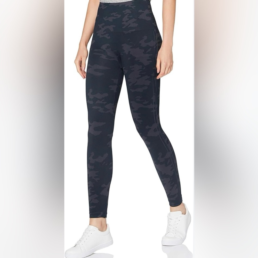 SPANX Look at me Now Camo Leggings